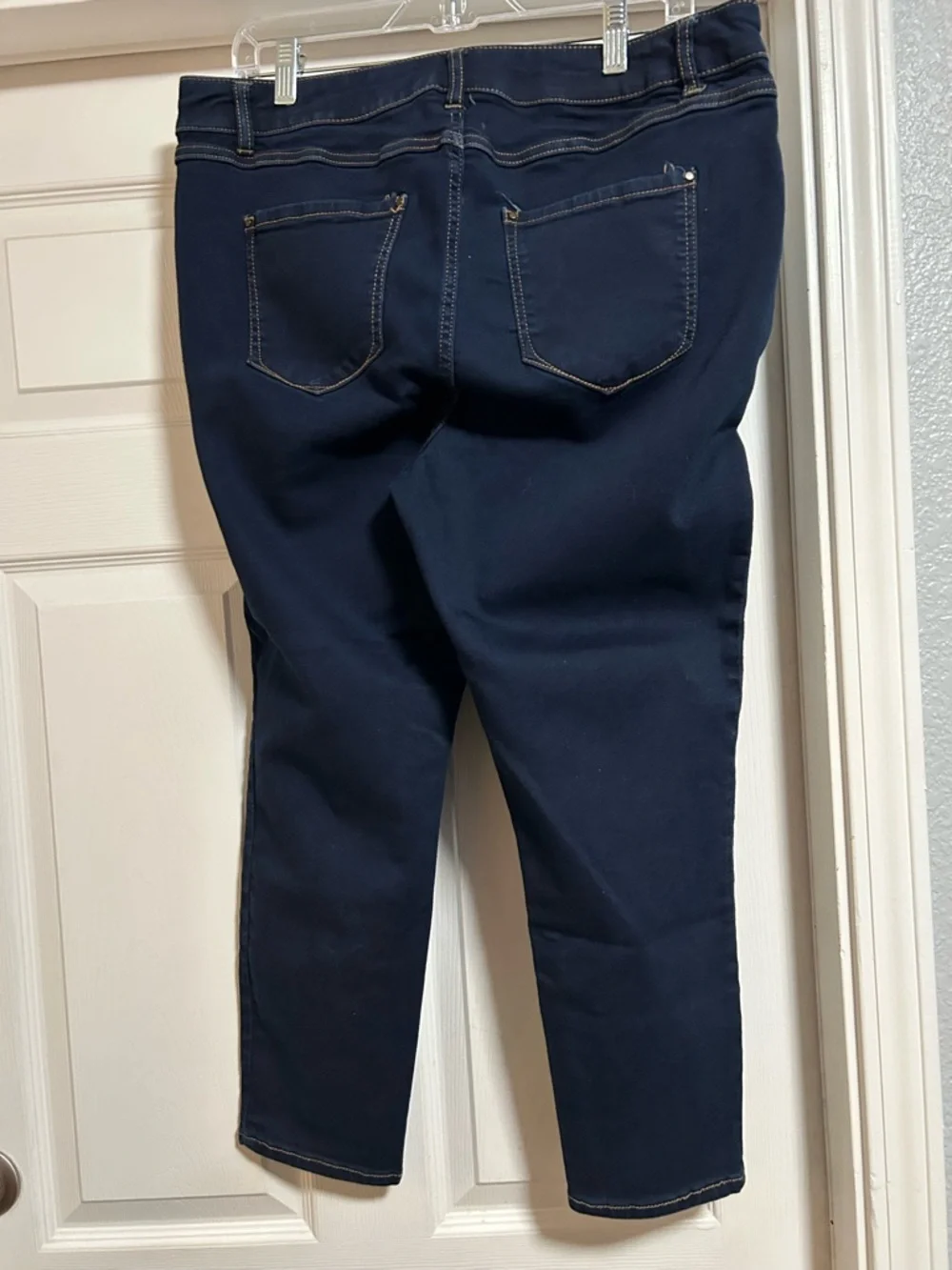 D. Jeans Women's Dark Navy Stretch Jeans - Classic Slim Fit - Picture 2 of 2